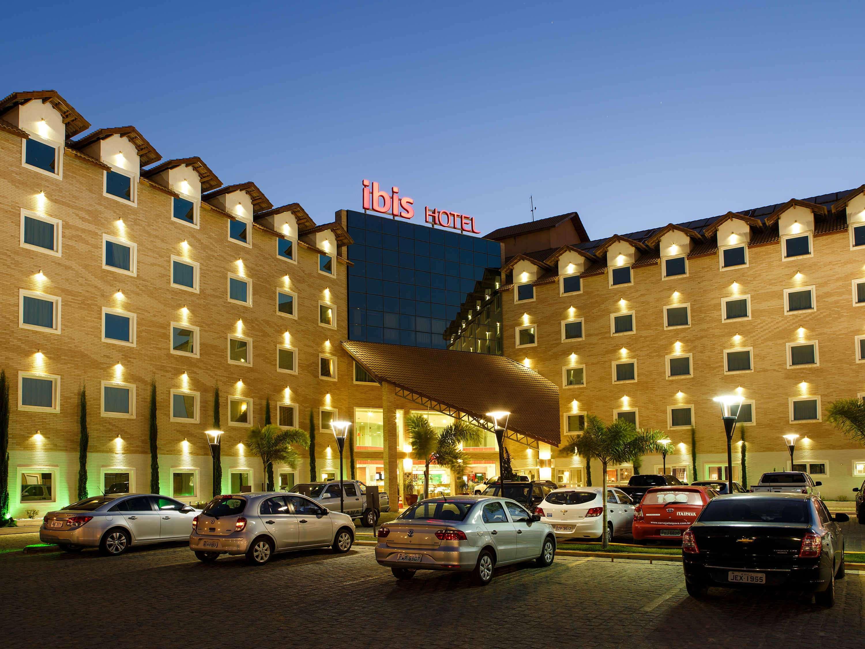 Hotel Ibis Vitória da Conquista Exterior foto